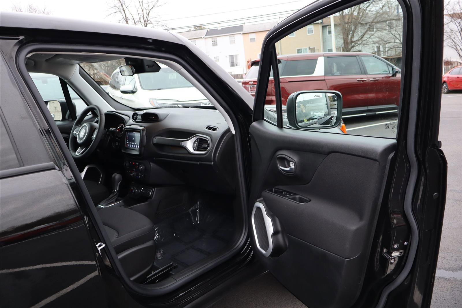 Used 2021 Jeep Renegade Sport image 26