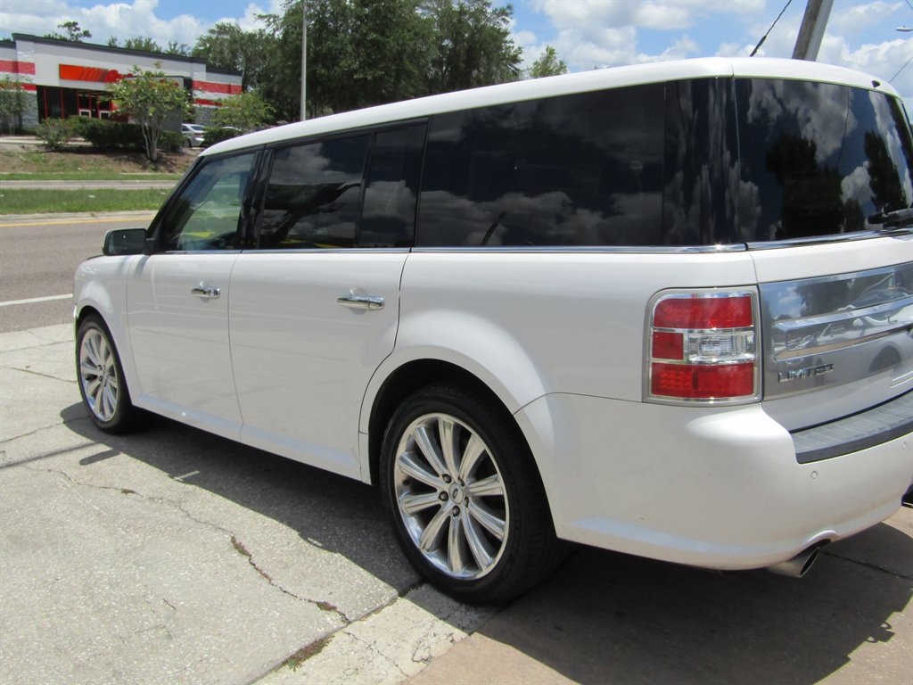 Used 2013 Ford Flex Limited AWD/4WD image 2