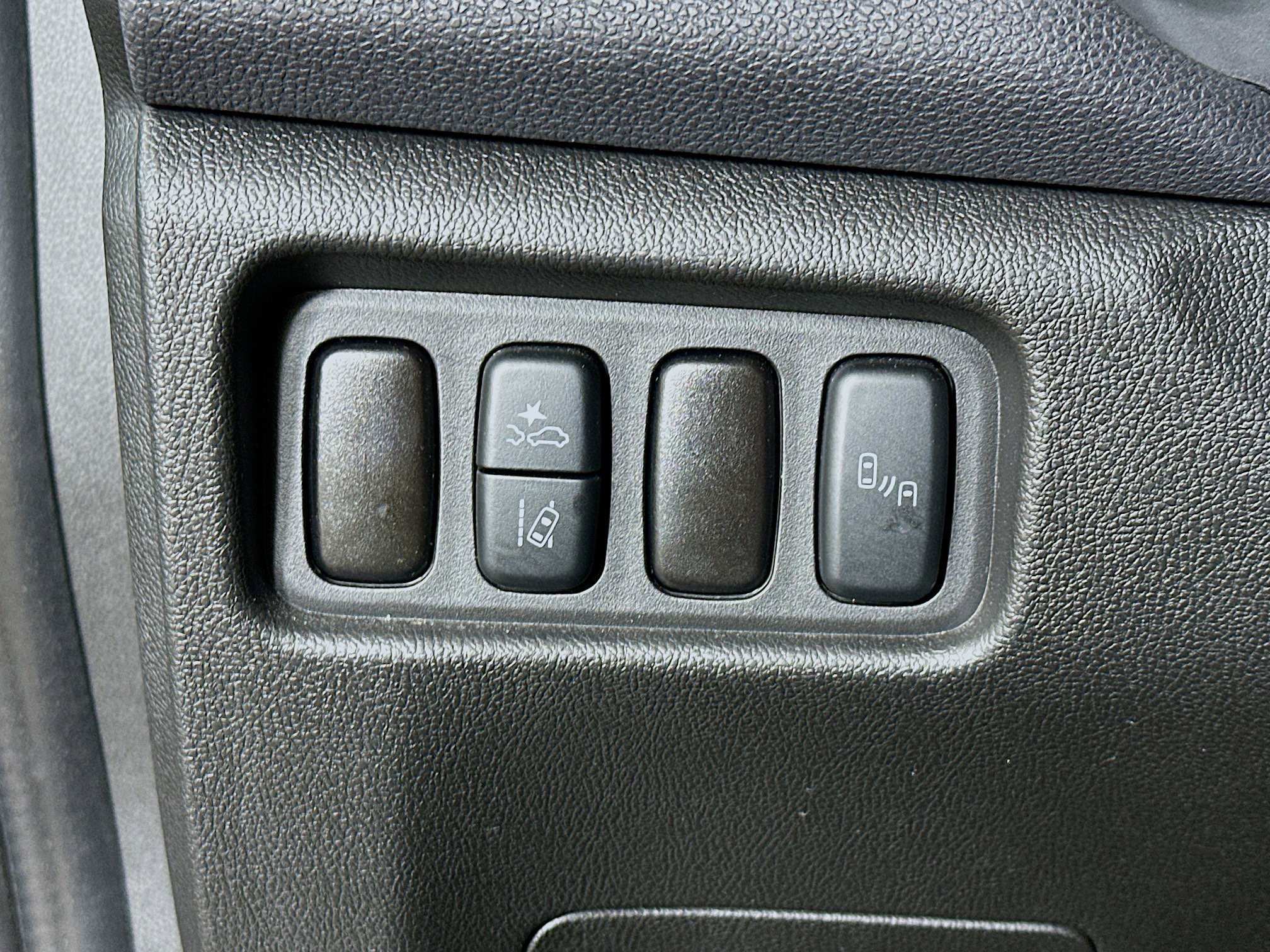 Used 2025 Mitsubishi Outlander Sport SE AWD/4WD image 17