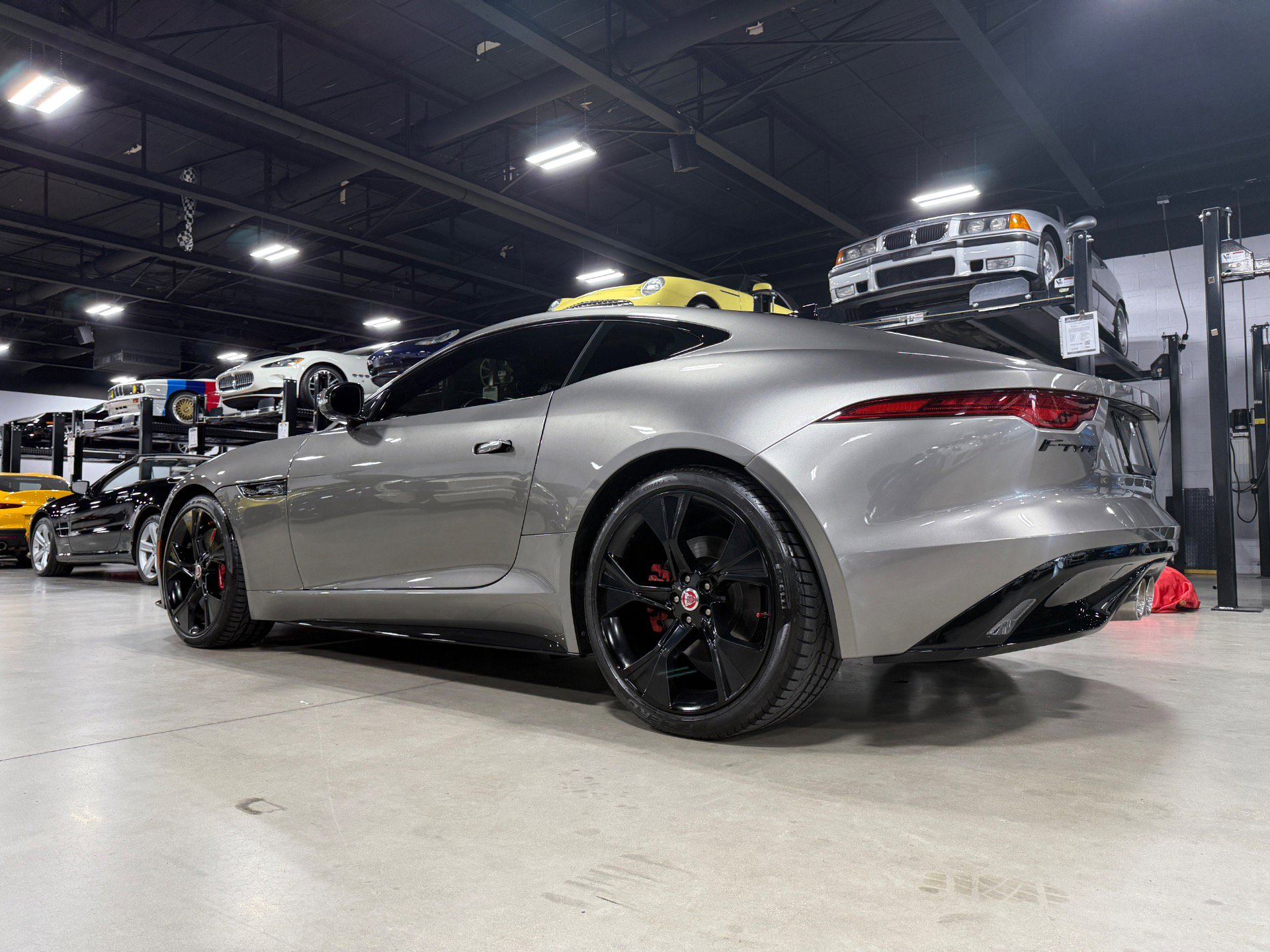 Used 2021 Jaguar F-TYPE R-Dynamic image 35
