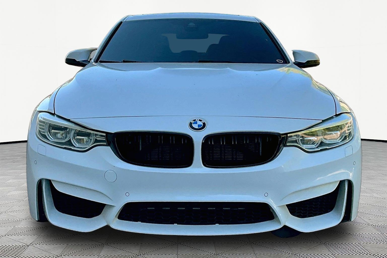 Used 2017 BMW M3 image 2