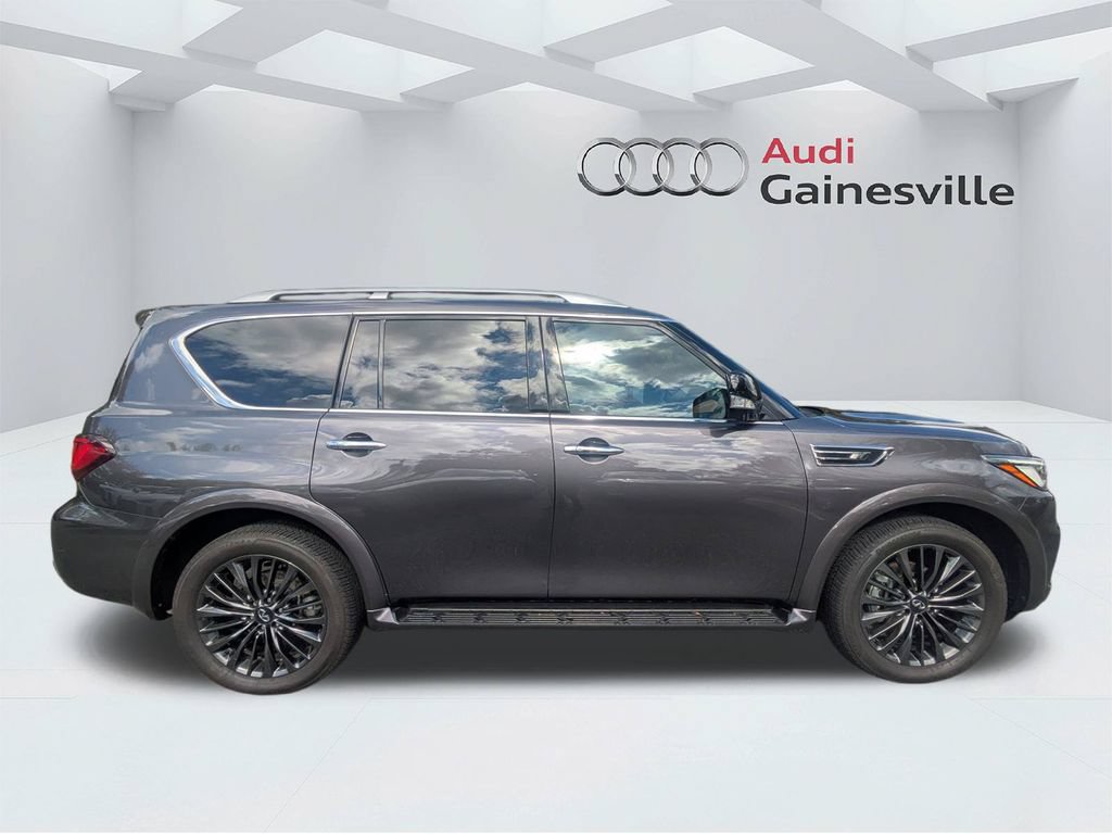 Used 2023 INFINITI QX80 4WD image 2