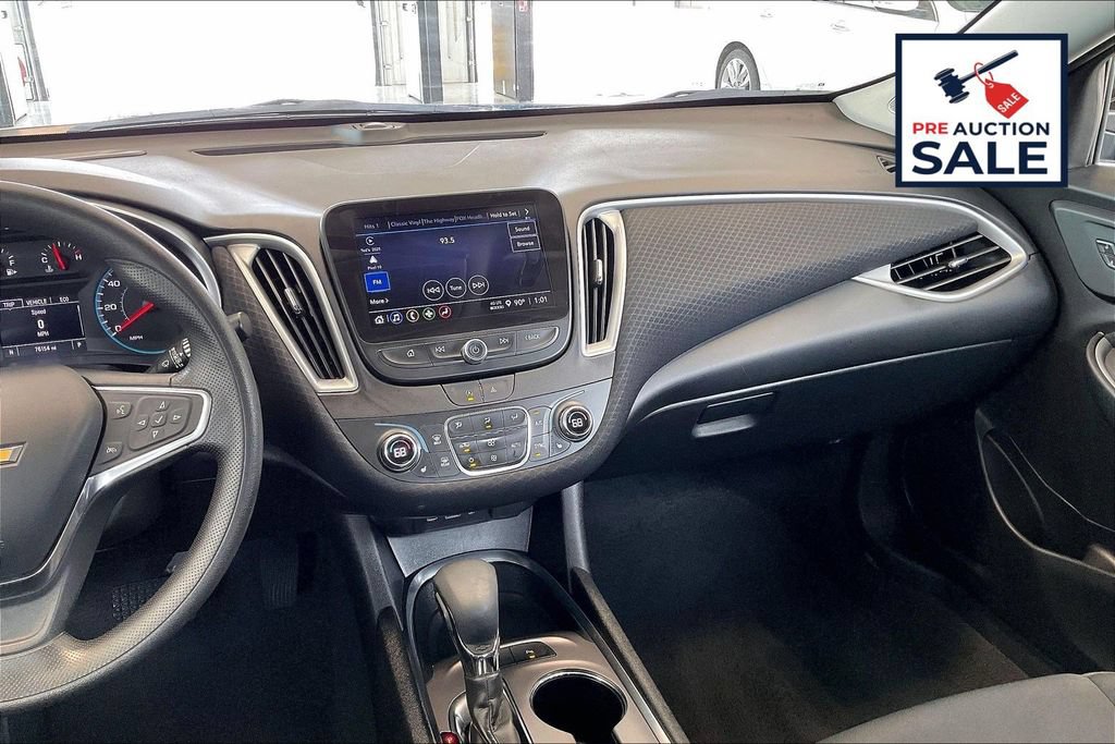 Used 2025 Chevrolet Malibu LT FWD image 6