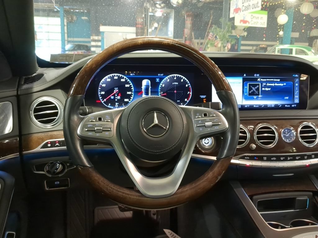Used 2019 Mercedes-Benz S 560 4MATIC Sedan image 2