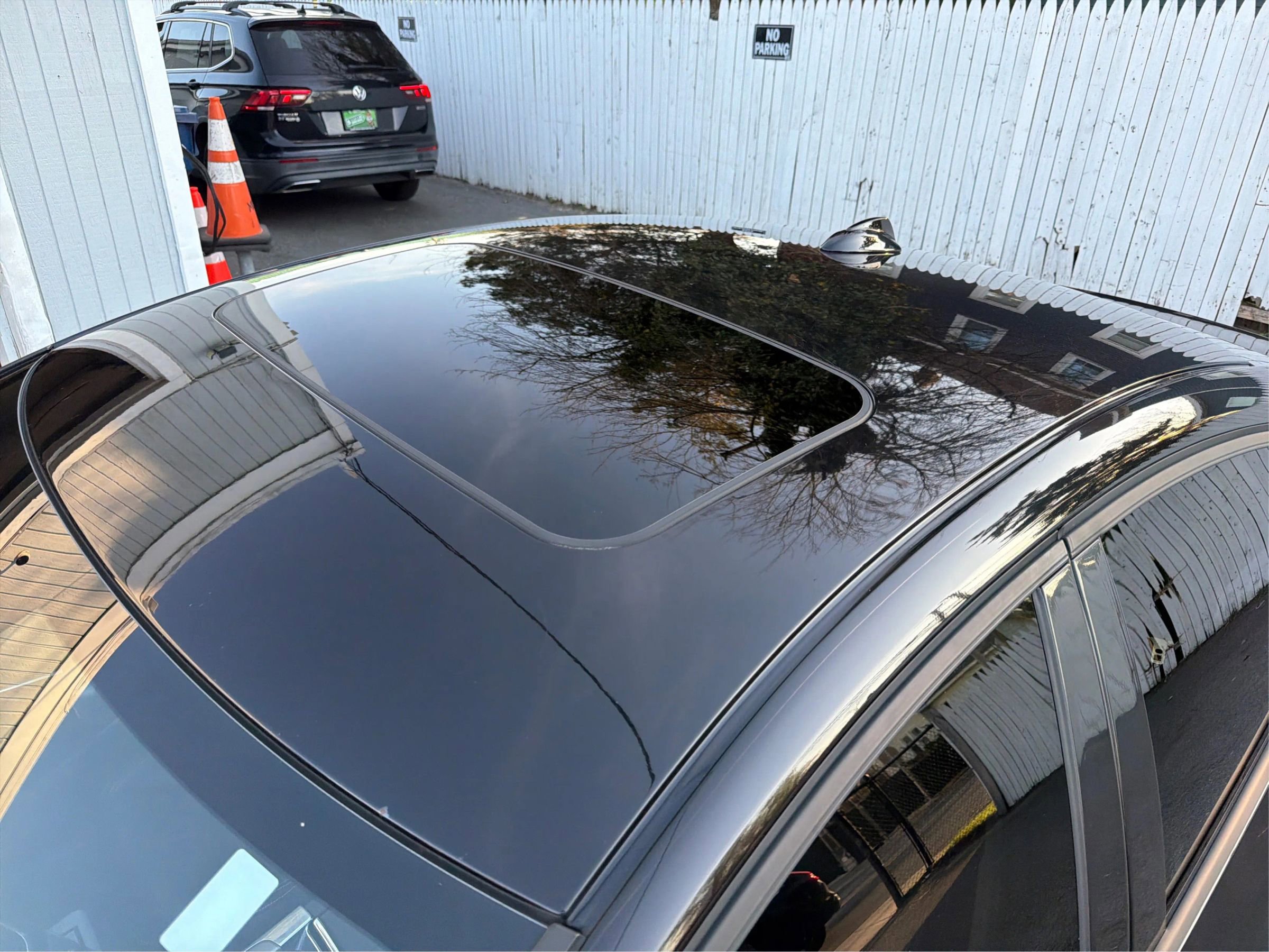 Used 2018 Volvo S60 T5 Dynamic w/ Vision Package AWD/4WD image 15