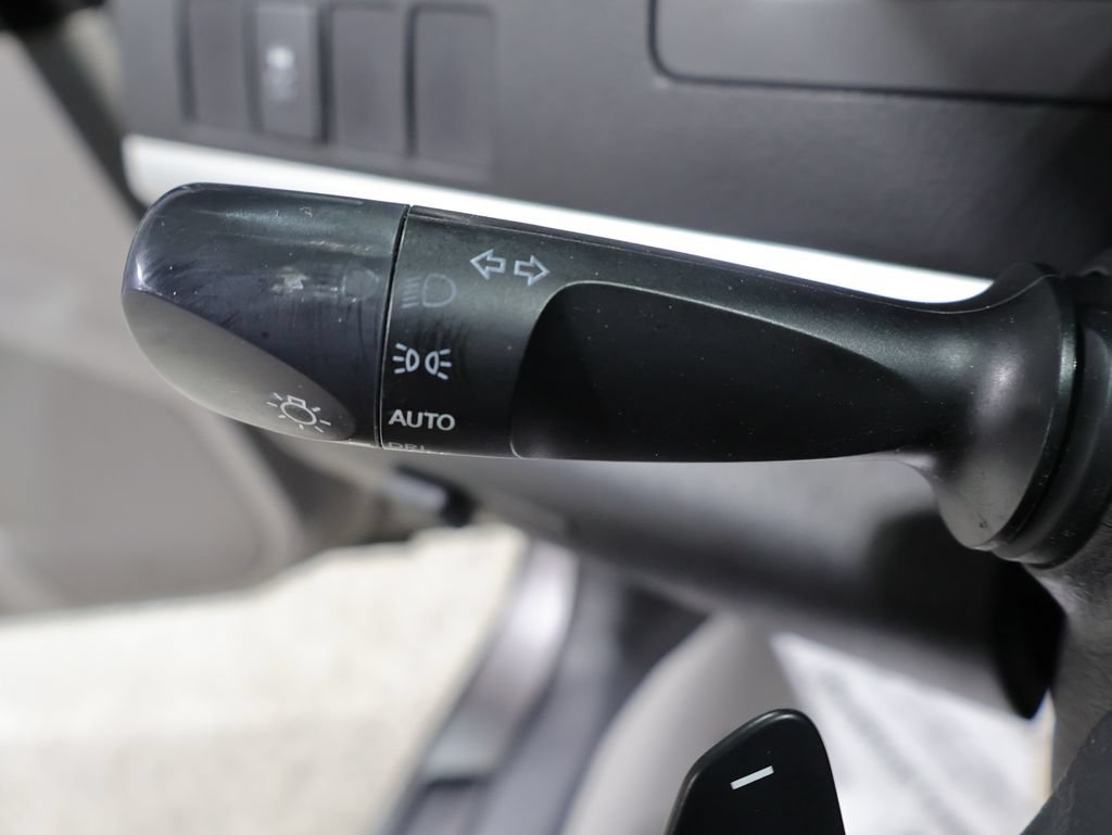 Used 2015 Toyota Camry SE FWD image 33