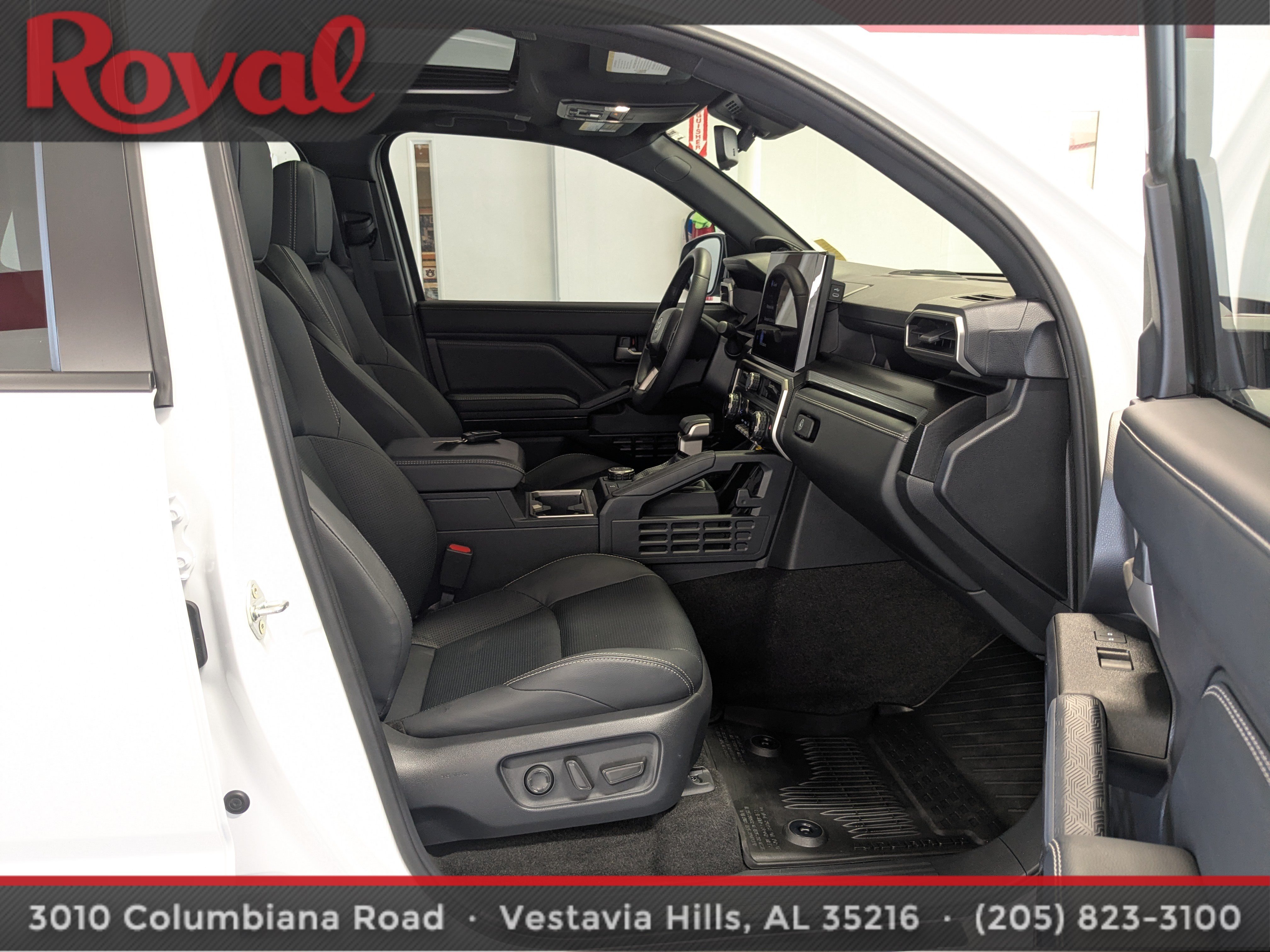 Used 2025 Toyota 4Runner Limited RWD image 8