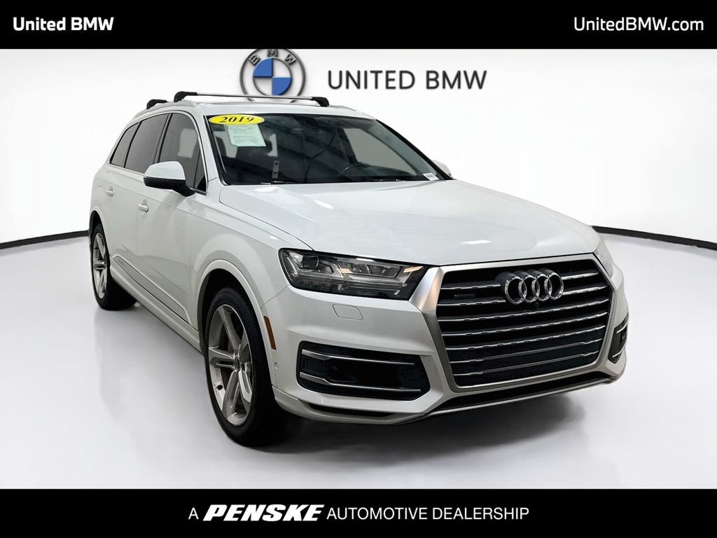 Used 2019 Audi Q7 3.0T Prestige AWD/4WD image 3