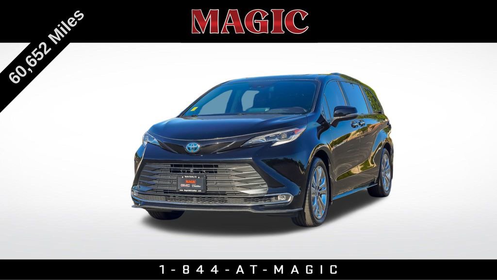 Used 2022 Toyota Sienna Platinum