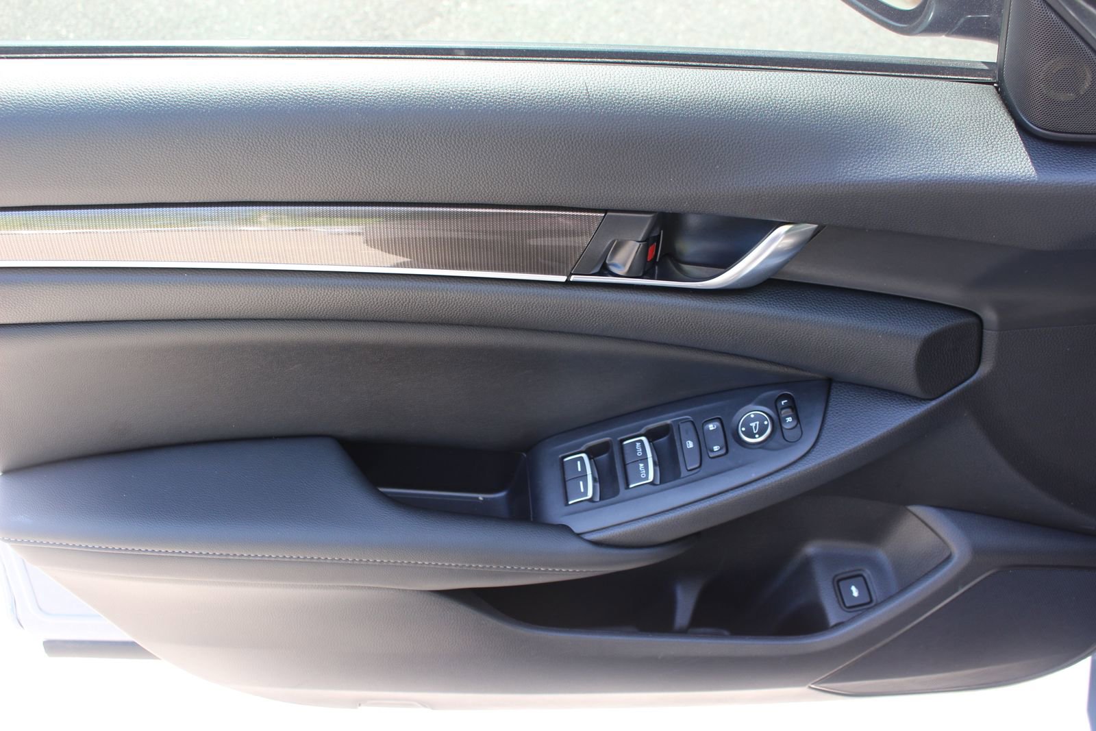 Used 2022 Honda Accord Sport image 16