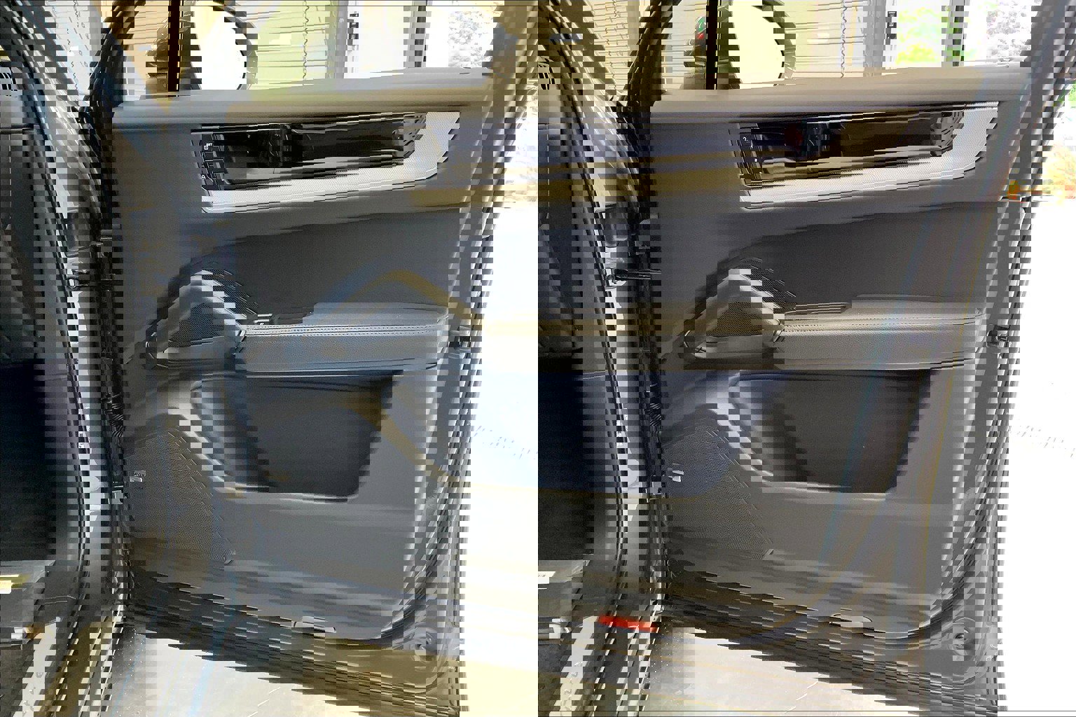 New 2025 Porsche Cayenne image 25