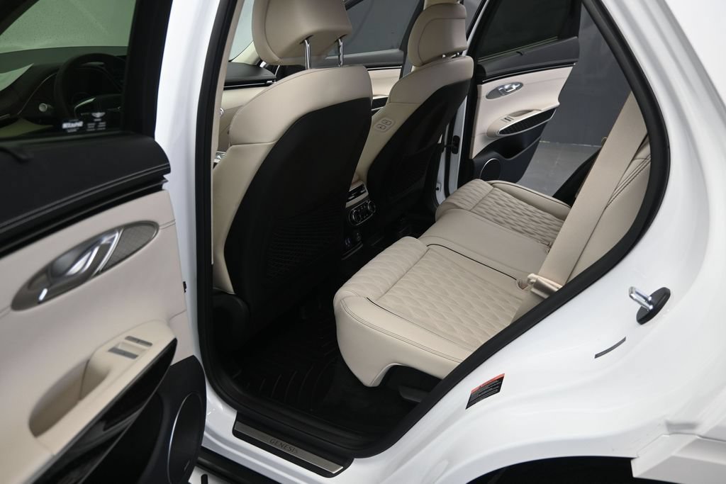 Used 2025 Genesis GV70 3.5T Sport w/ Sport Prestige Package AWD/4WD image 11