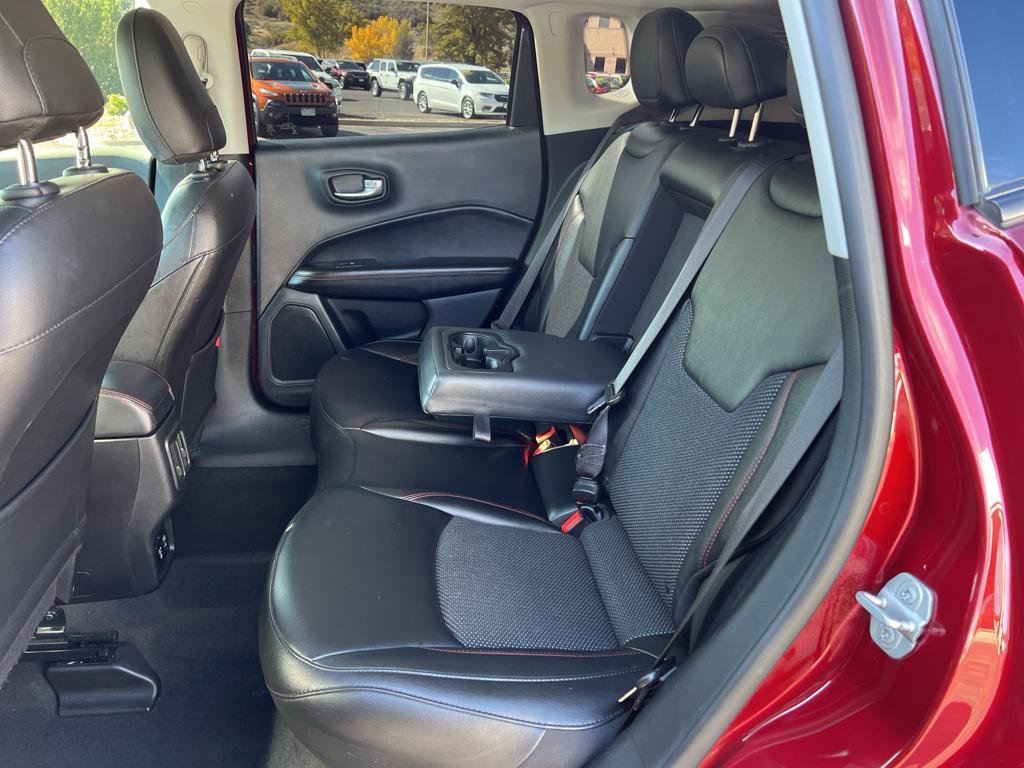 Used 2021 Jeep Compass Trailhawk image 15