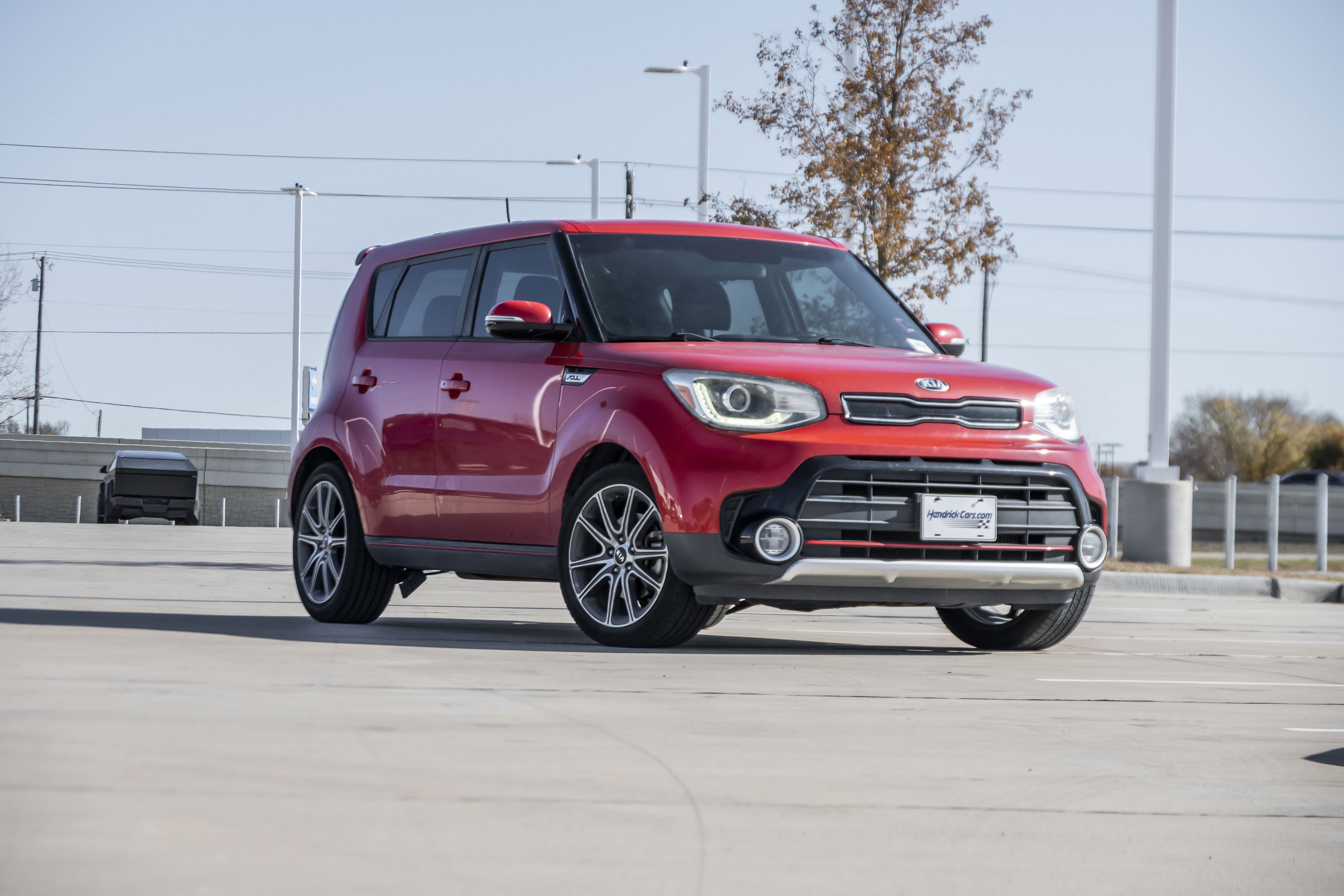Used 2018 Kia Soul ! w/ Tech Package image 2