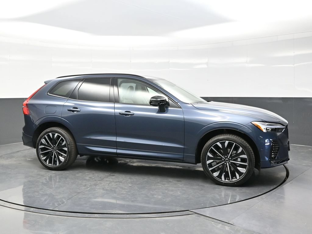 New 2026 Volvo XC60 B5 Ultra w/ Protection Package Premier AWD/4WD image 8