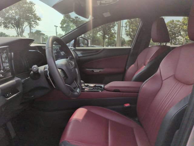 Used 2024 Lexus NX 250 FWD w/ Towing Package (2000 Lbs) image 16