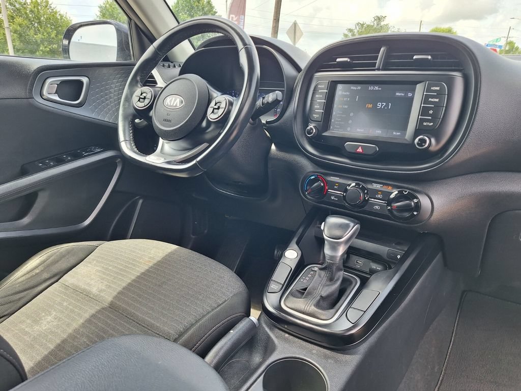 Used 2020 Kia Soul GT-Line w/ GT 2.0L Power Sunroof Package FWD image 26