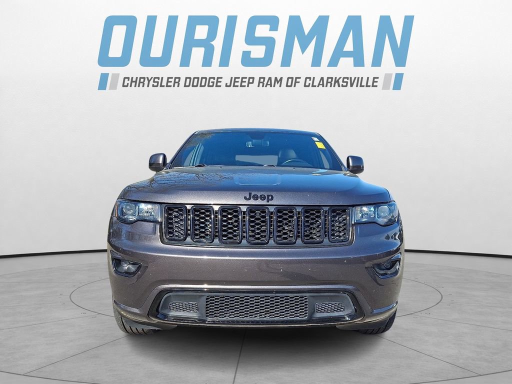 Used 2019 Jeep Grand Cherokee Altitude image 2