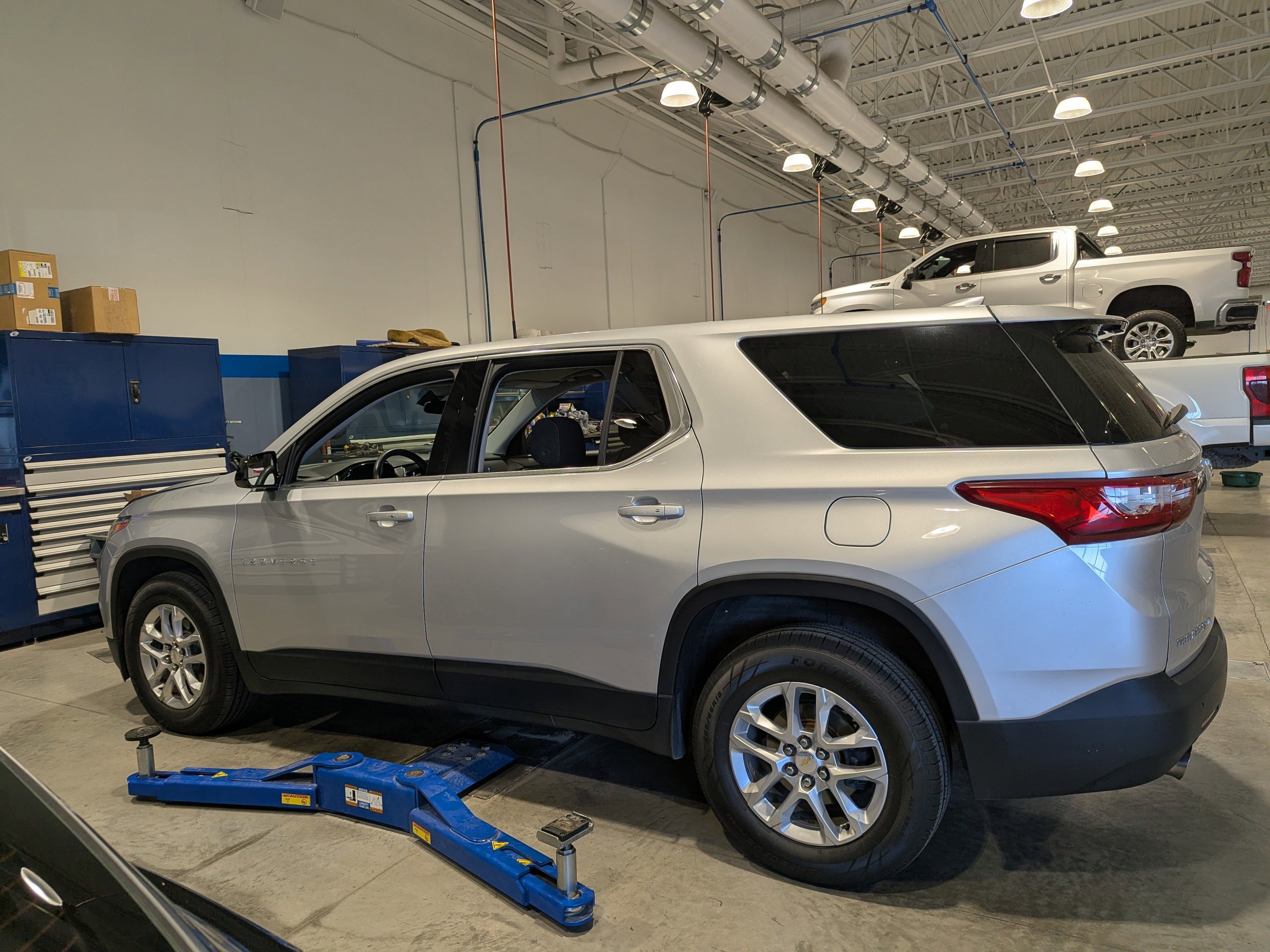 Used 2018 Chevrolet Traverse LS AWD/4WD image 8