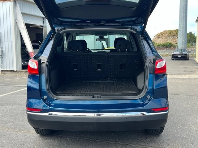 Used 2020 Chevrolet Equinox LT w/ Driver Convenience Package AWD/4WD image 12