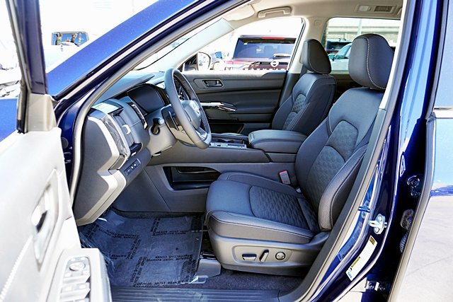 New 2026 Nissan Pathfinder SV w/ Cargo Package FWD image 22