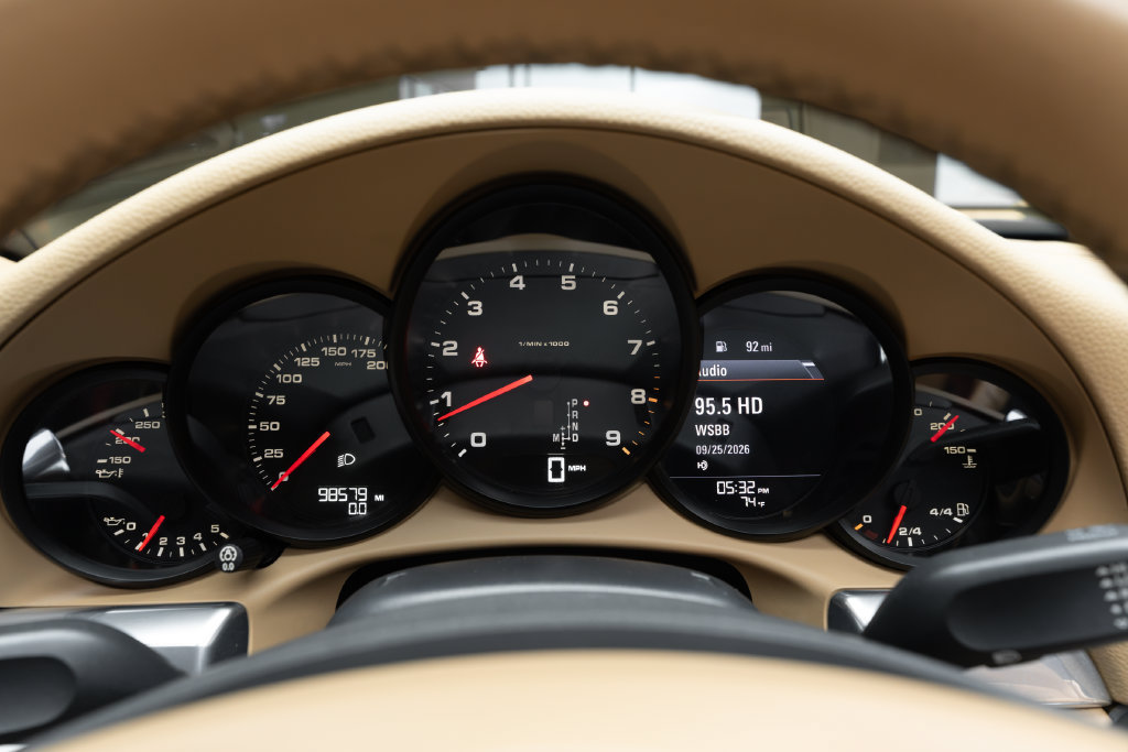 Used 2012 Porsche 911 Carrera RWD image 29
