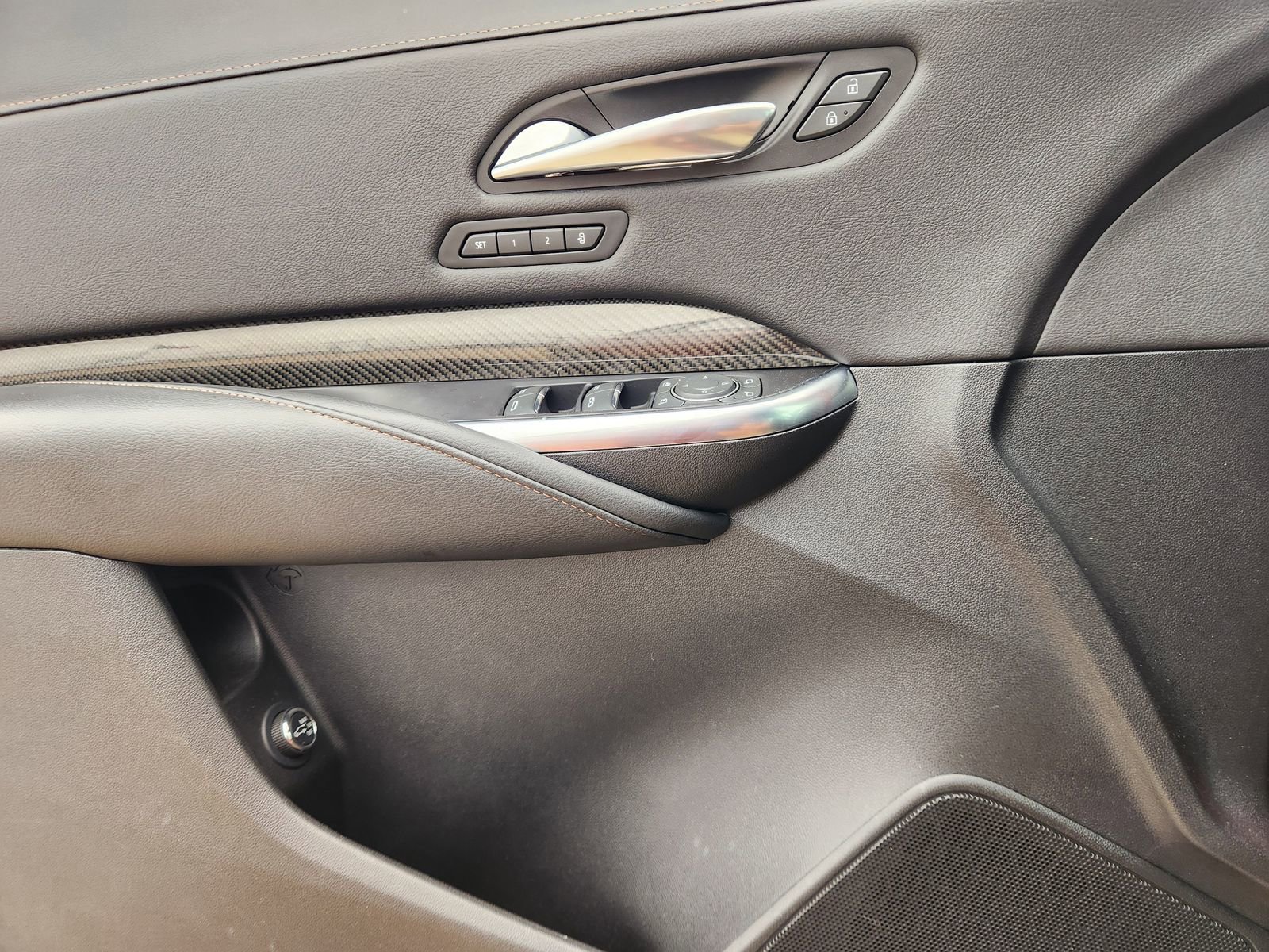 Used 2023 Cadillac XT4 Sport w/ Cold Weather Package image 23