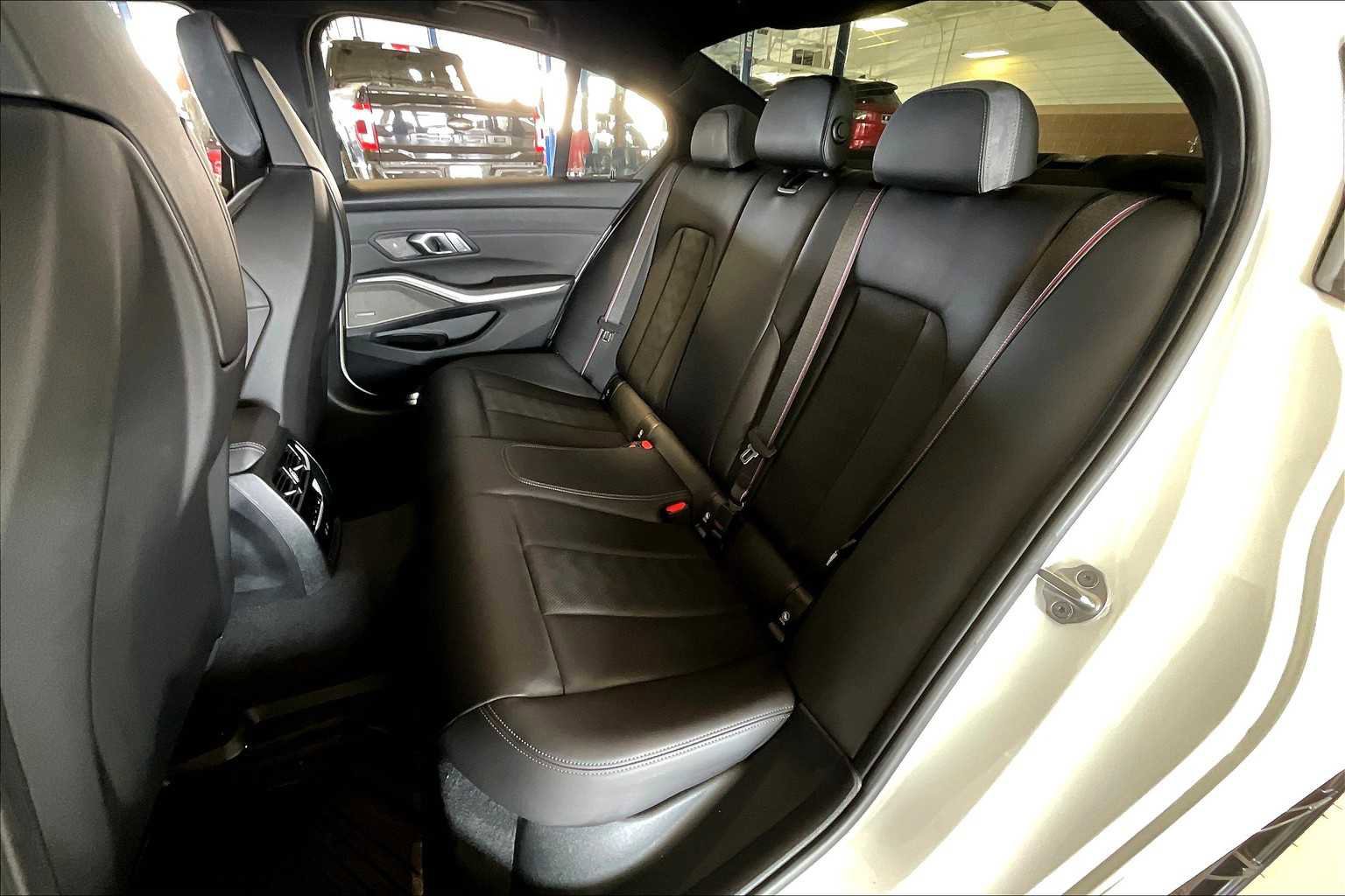 Used 2025 BMW M3 Competition image 19