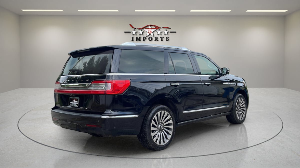 Used 2019 Lincoln Navigator Reserve AWD/4WD image 5