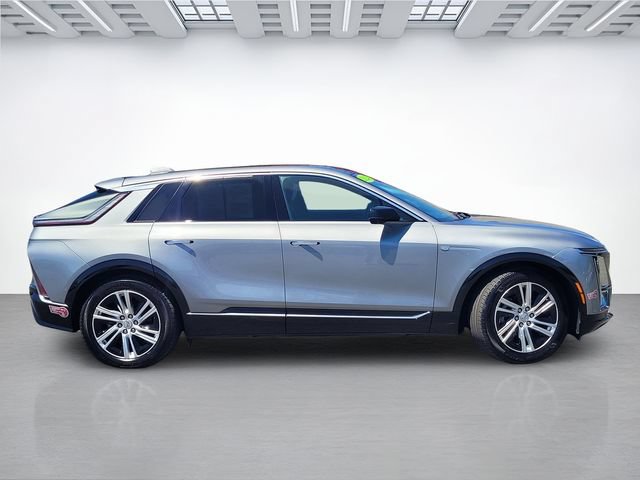 Used 2024 Cadillac Lyriq Tech w/ Driver Assist Package AWD/4WD image 3