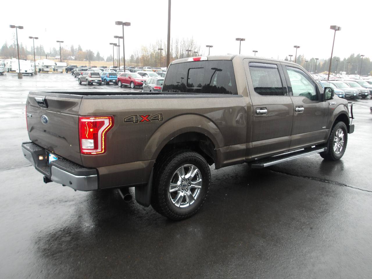 Used 2017 Ford F150 XLT w/ Equipment Group 302A Luxury AWD/4WD image 5