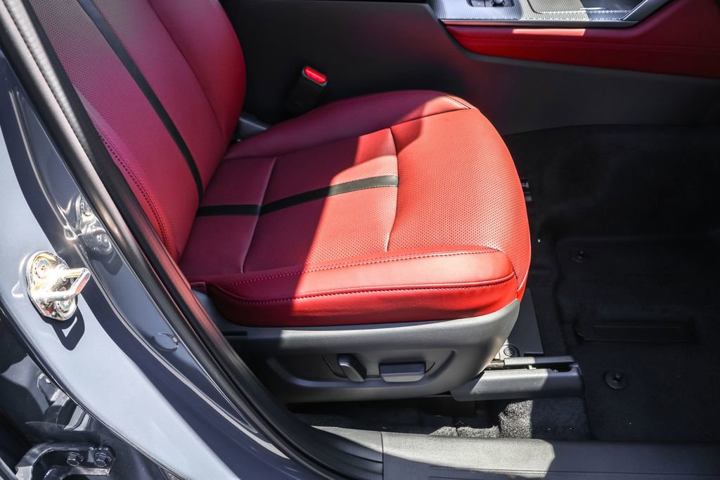 Used 2025 MAZDA CX-70 Plug-In Hybrid w/ Premium Plus image 39