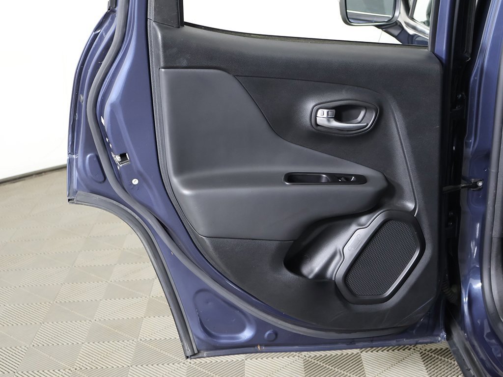 Used 2020 Jeep Renegade Limited w/ Trailer Tow Group image 21