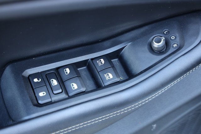 Used 2024 Jeep Grand Cherokee L Laredo w/ Luxury Tech Group I image 24