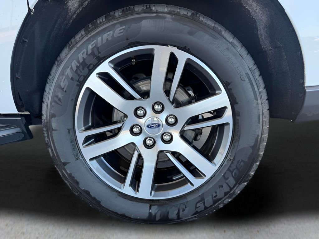 Used 2024 Ford Expedition Max Limited image 10