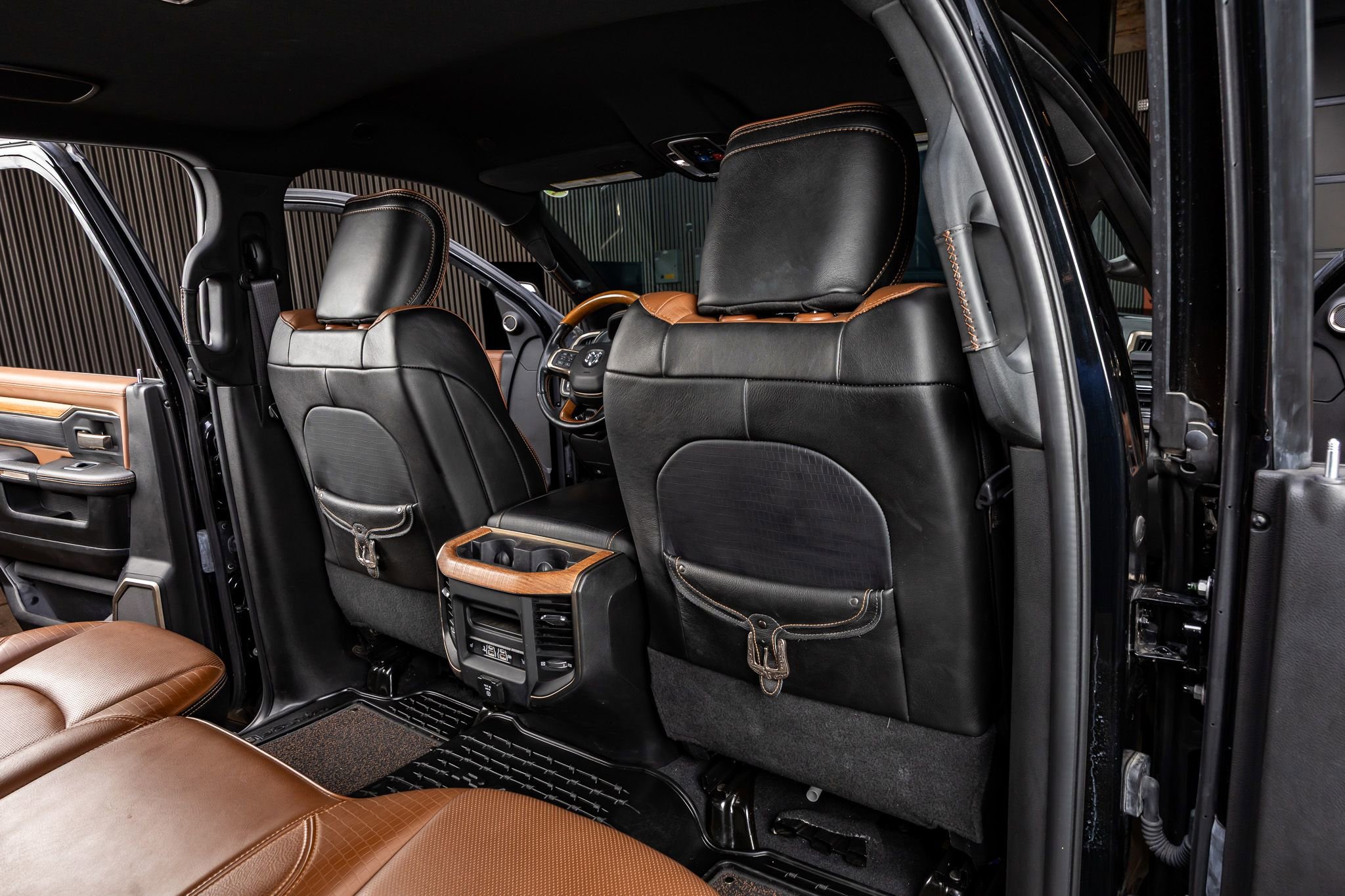 Used 2019 RAM 2500 Limited image 32