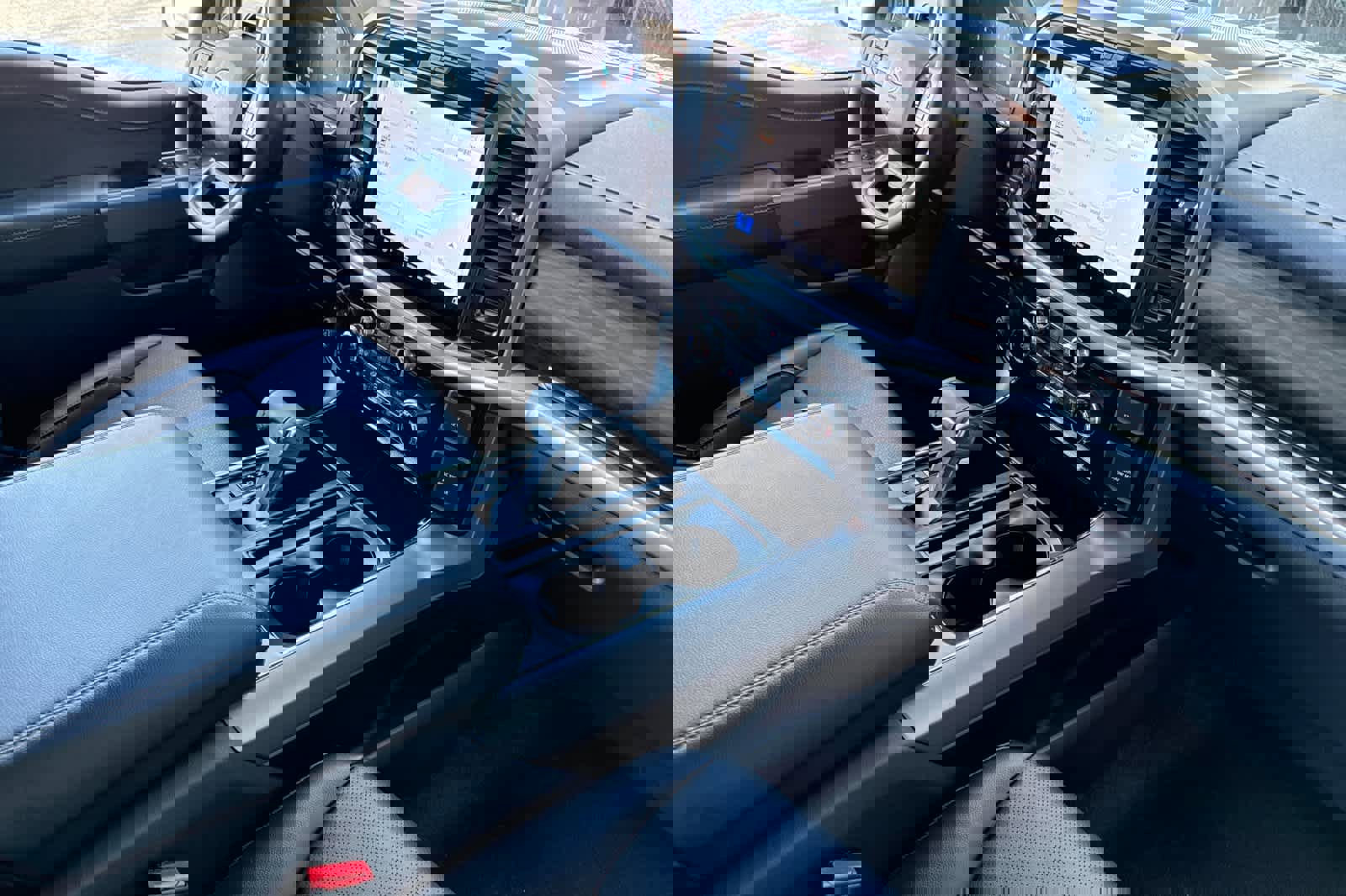 New 2026 Ford F150 Lariat w/ Equipment Group 501A Mid image 13