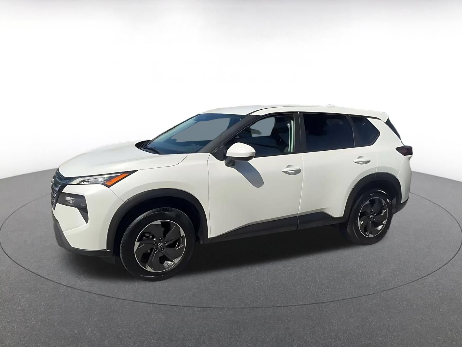Used 2025 Nissan Rogue SV FWD image 6