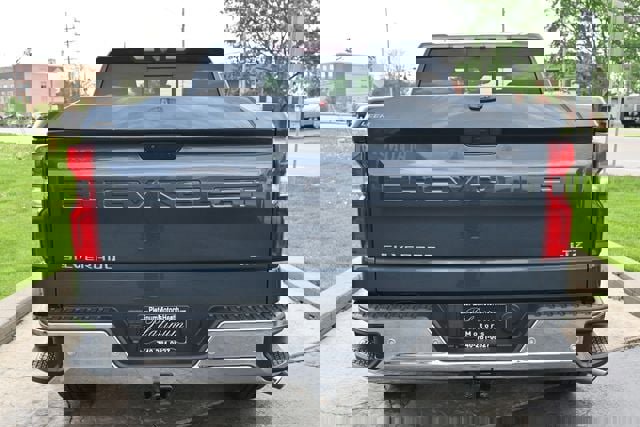 Used 2020 Chevrolet Silverado 1500 LTZ w/ LTZ Premium Package AWD/4WD image 6