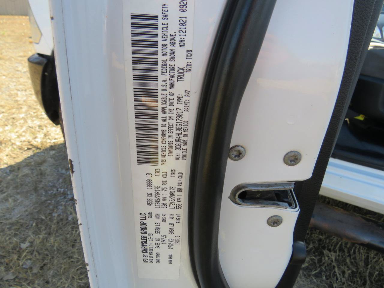 Used 2014 RAM 2500 Tradesman w/ Cold Weather Group RWD image 29