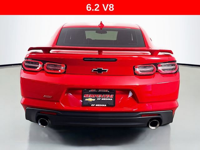 Used 2022 Chevrolet Camaro SS RWD image 7