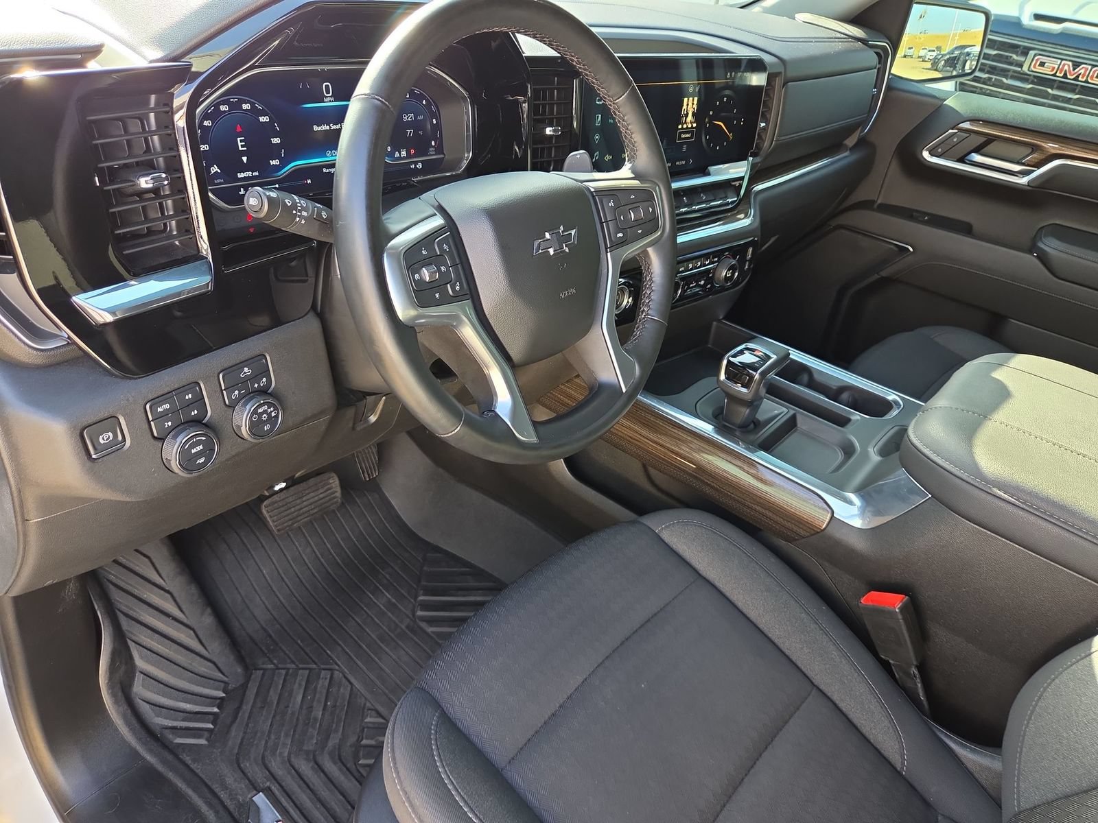 Used 2023 Chevrolet Silverado 1500 RST w/ Z71 Off-Road Package AWD/4WD image 10