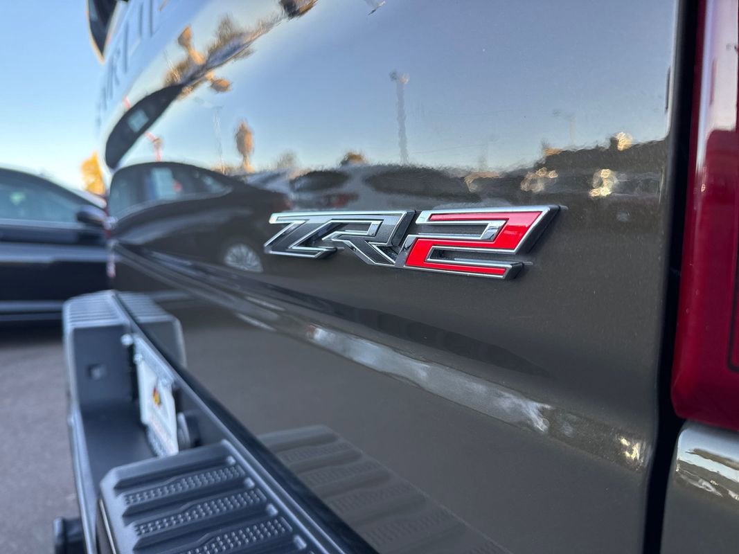 Used 2023 Chevrolet Silverado 1500 ZR2 image 13