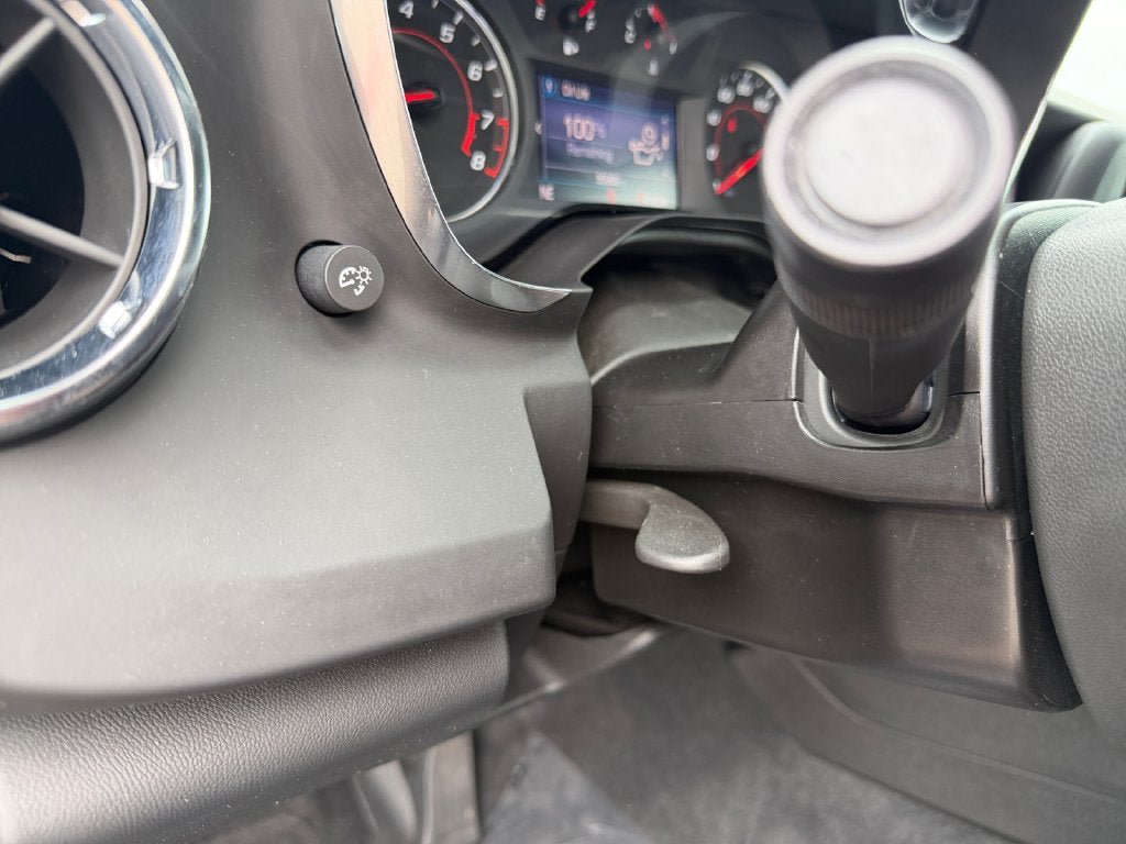 Used 2022 Chevrolet Camaro LS RWD image 20