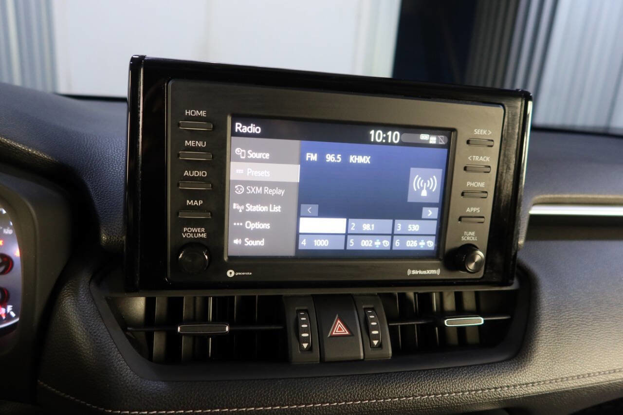 Used 2020 Toyota RAV4 XLE Premium image 19