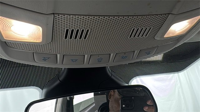 Used 2024 Ford Edge SE image 31