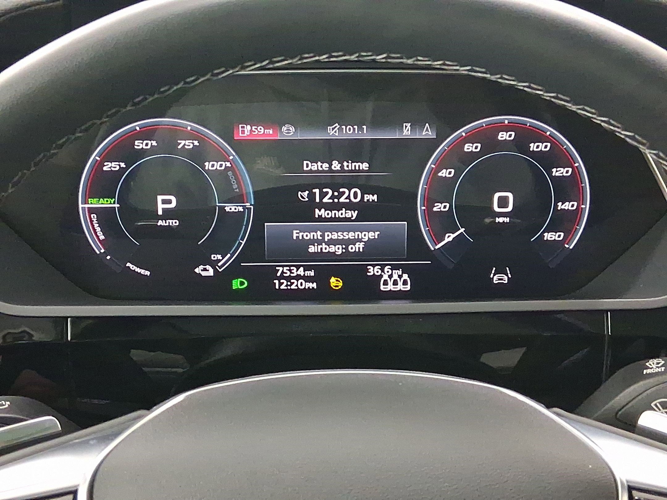 Used 2024 Audi Q8 e-tron Premium Plus w/ Premium Plus Package image 16