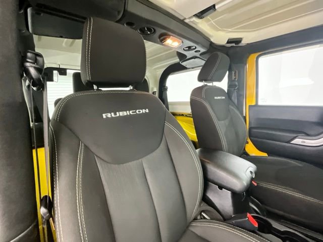 Used 2015 Jeep Wrangler Rubicon w/ Connectivity Group image 13