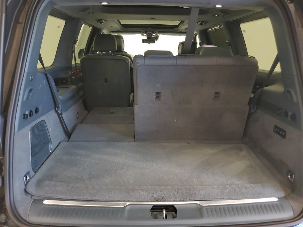Used 2023 Jeep Grand Wagoneer Series II AWD/4WD image 30
