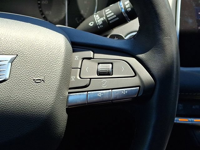 Used 2022 Cadillac XT4 Premium Luxury w/ Enhanced Visibility Package AWD/4WD image 22